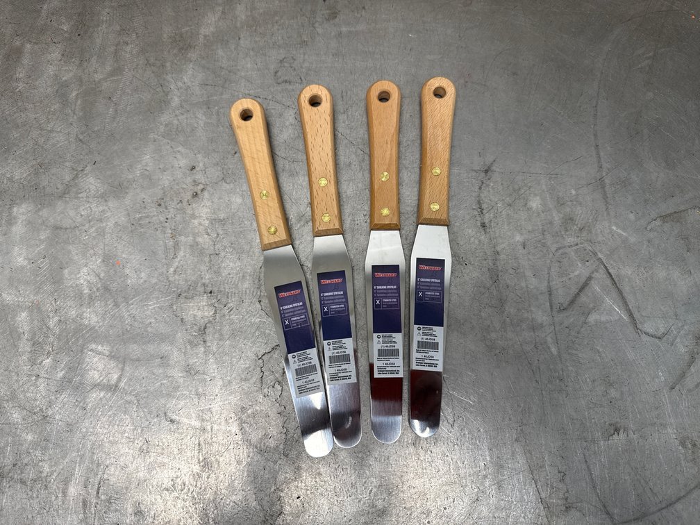 4 Caulking Spatulas