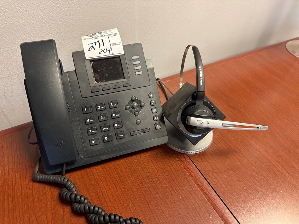 (4) Yealink Phone