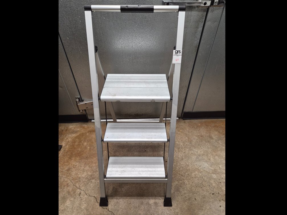 Step Ladder