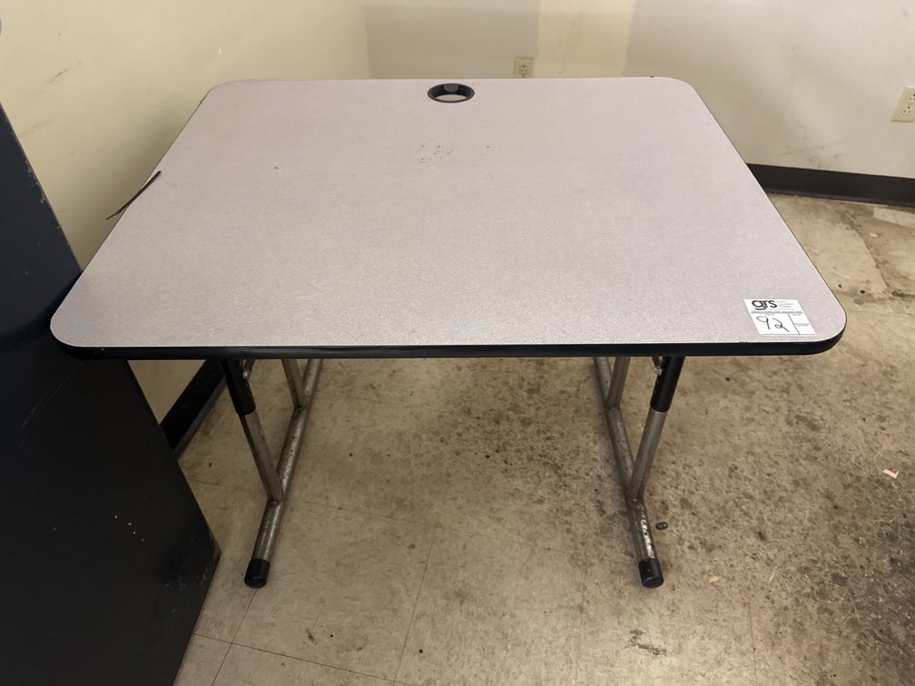 Laminate Desk