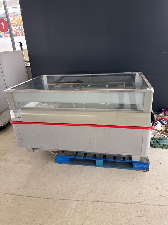 Open Island Refrigerated Bunker Case