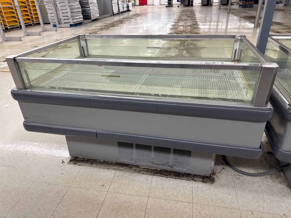 Open Island Refrigerated Bunker Case
