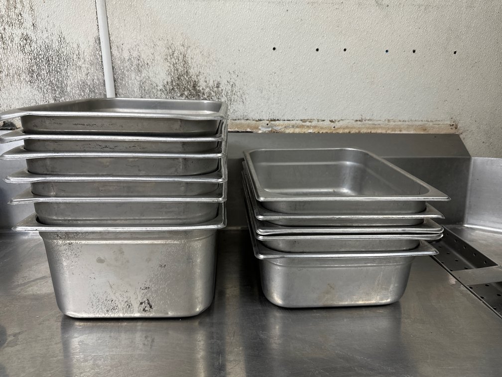 1/2 Size Food Pans Stainless (10) (1) Perforated 6" & 4" d