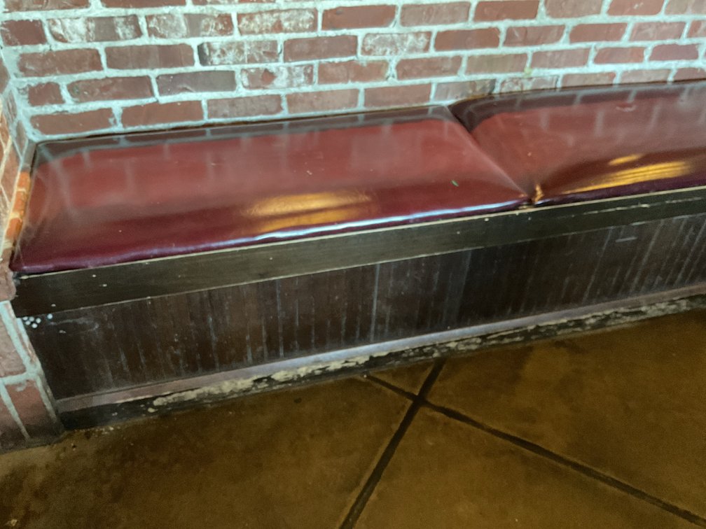 U-Shaped Commercial Restaurant Booth Seating Assembly