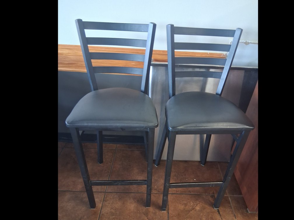 2 Bar Stools