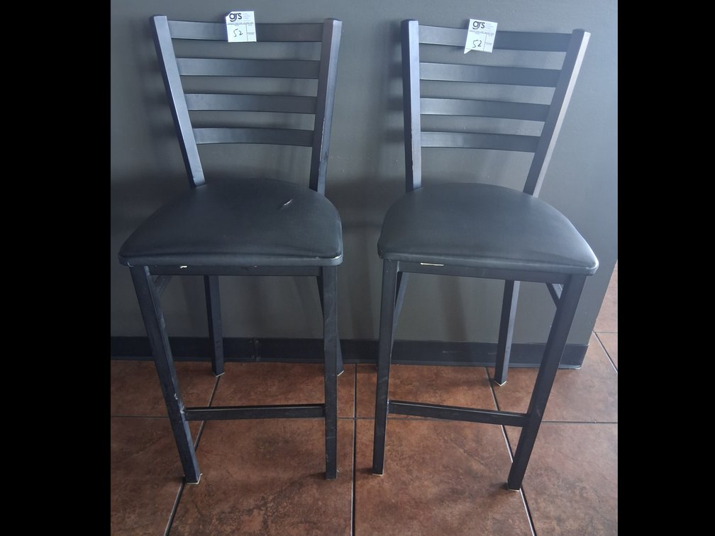 2 Bar Stools