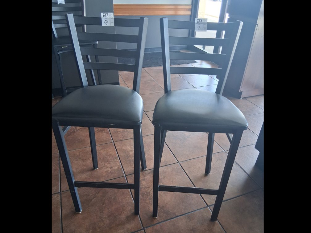 2 Bar Stools