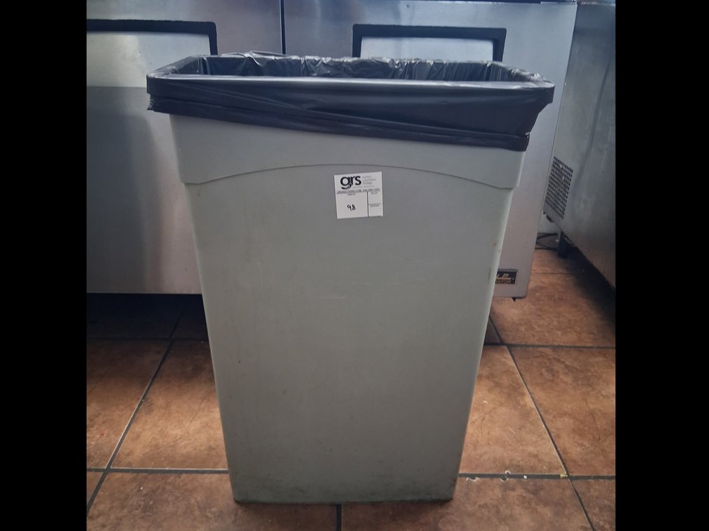 Trash Bin