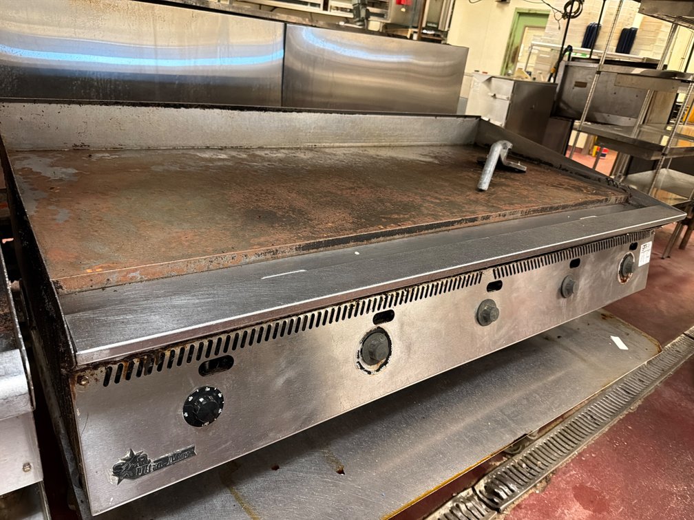 Star Ultra-Max Commercial Countertop Flat Top Griddle