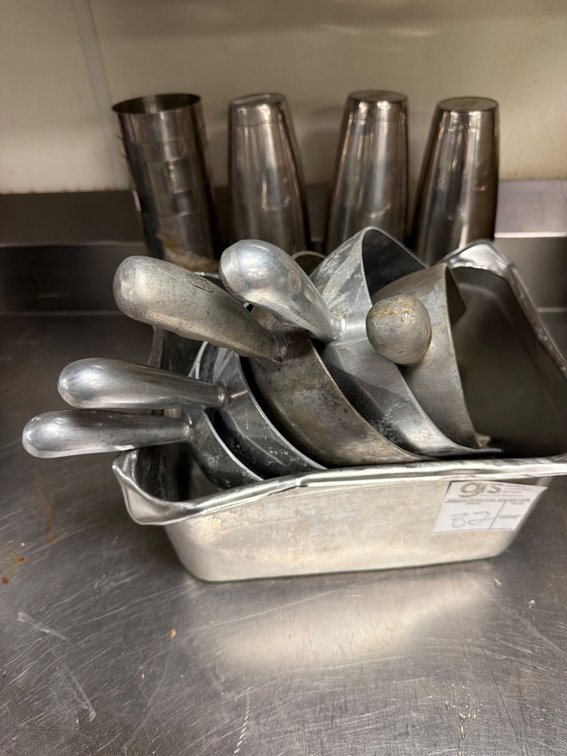 (18) stainless steel milkshake cups, (5) Ice Scoops