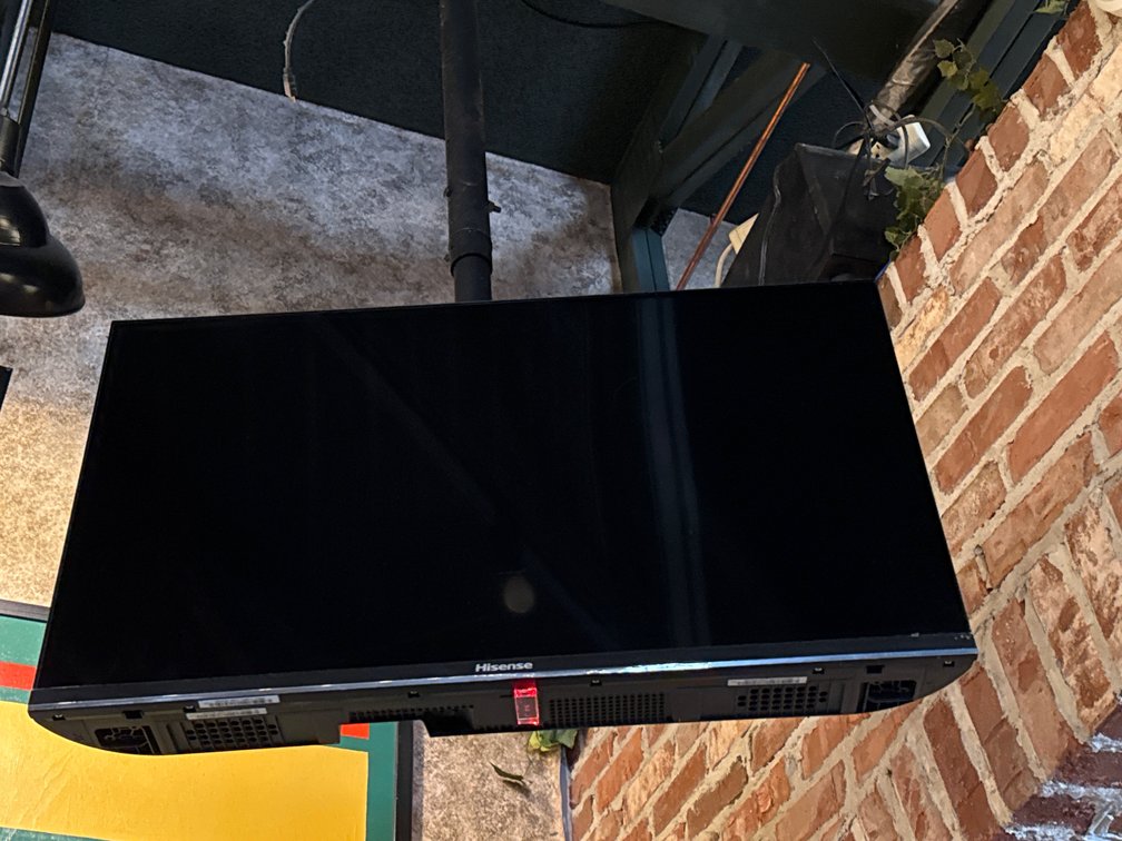 Hisense 32A45GV LED LCD 32” Flat-Screen Television