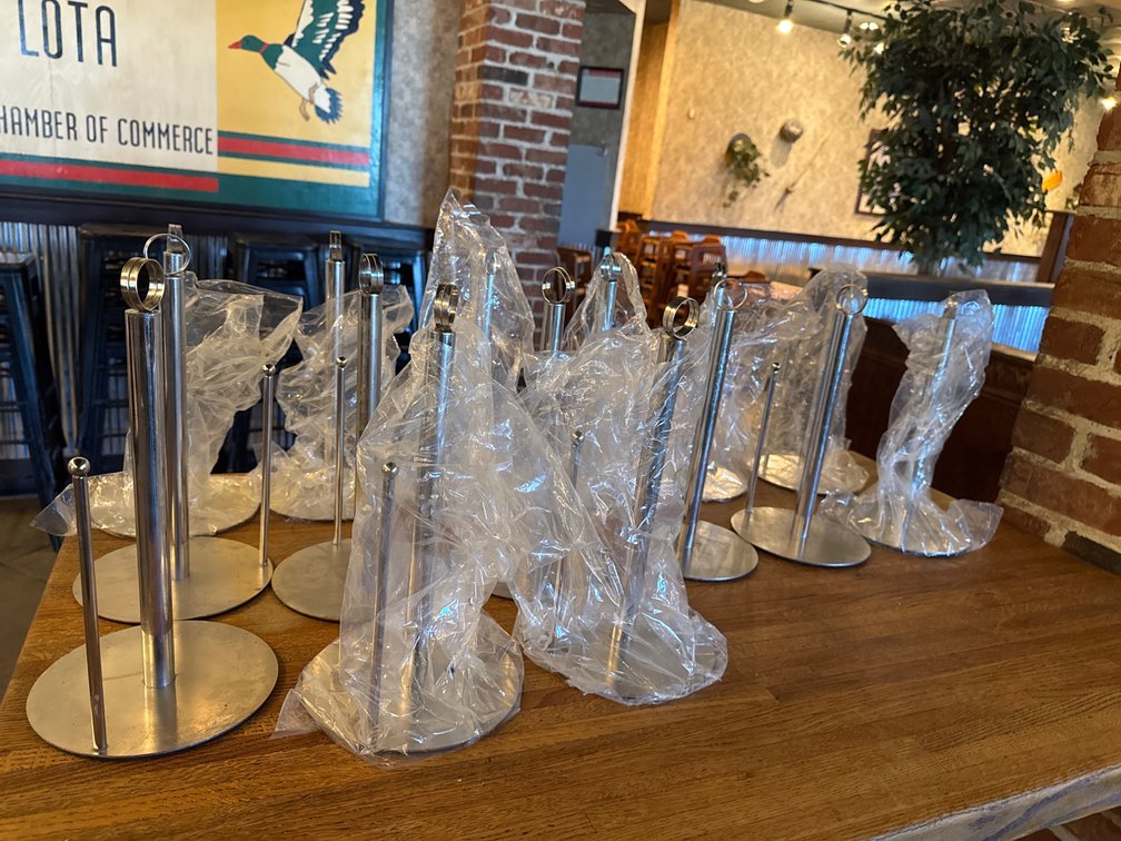 (15)  Tabletop Paper Towel & Table Number Holders