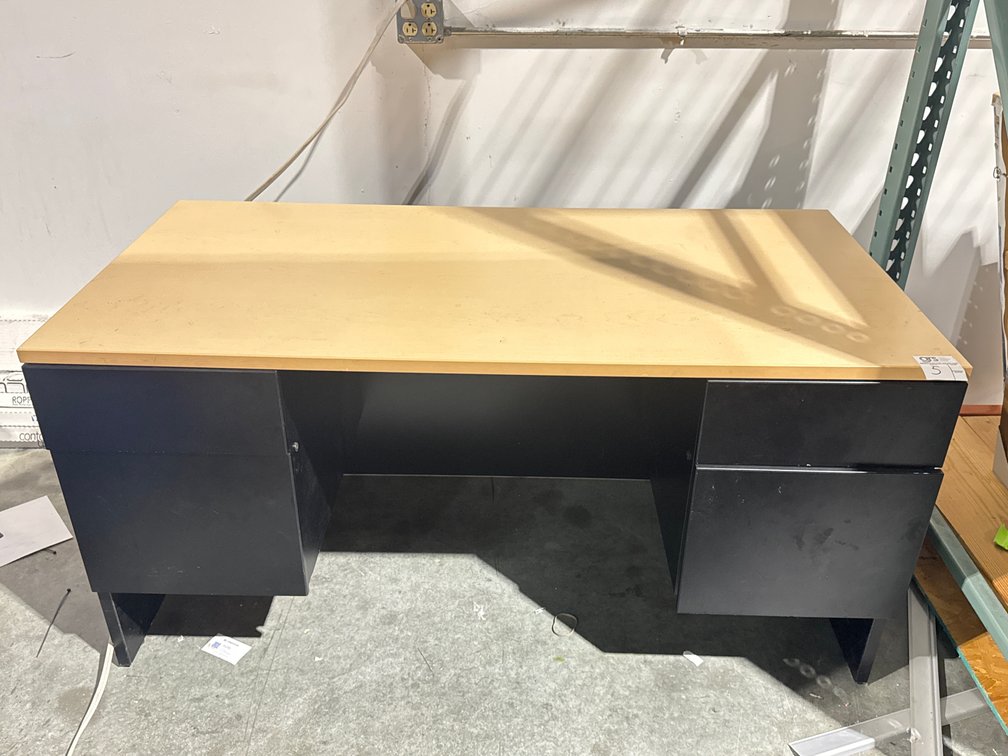 4-Drawer Desk