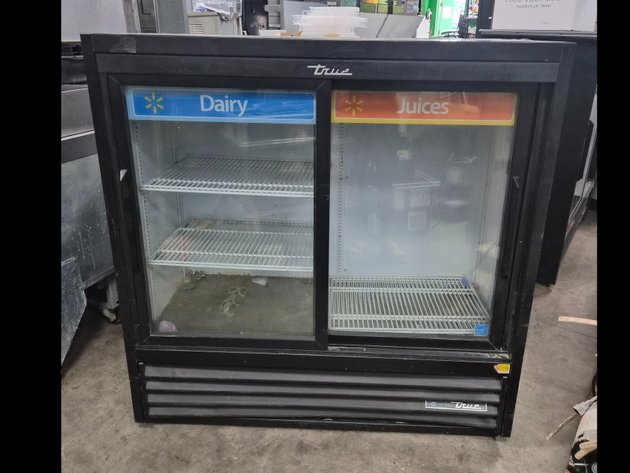 Image for True 2 Glass Door Merchandiser