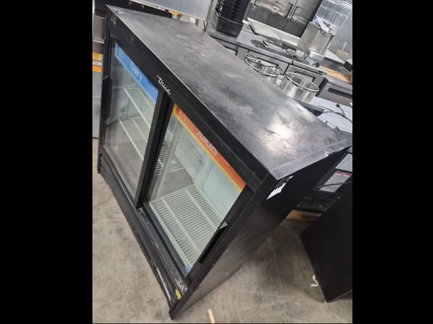 Image for True 2 Glass Door Merchandiser