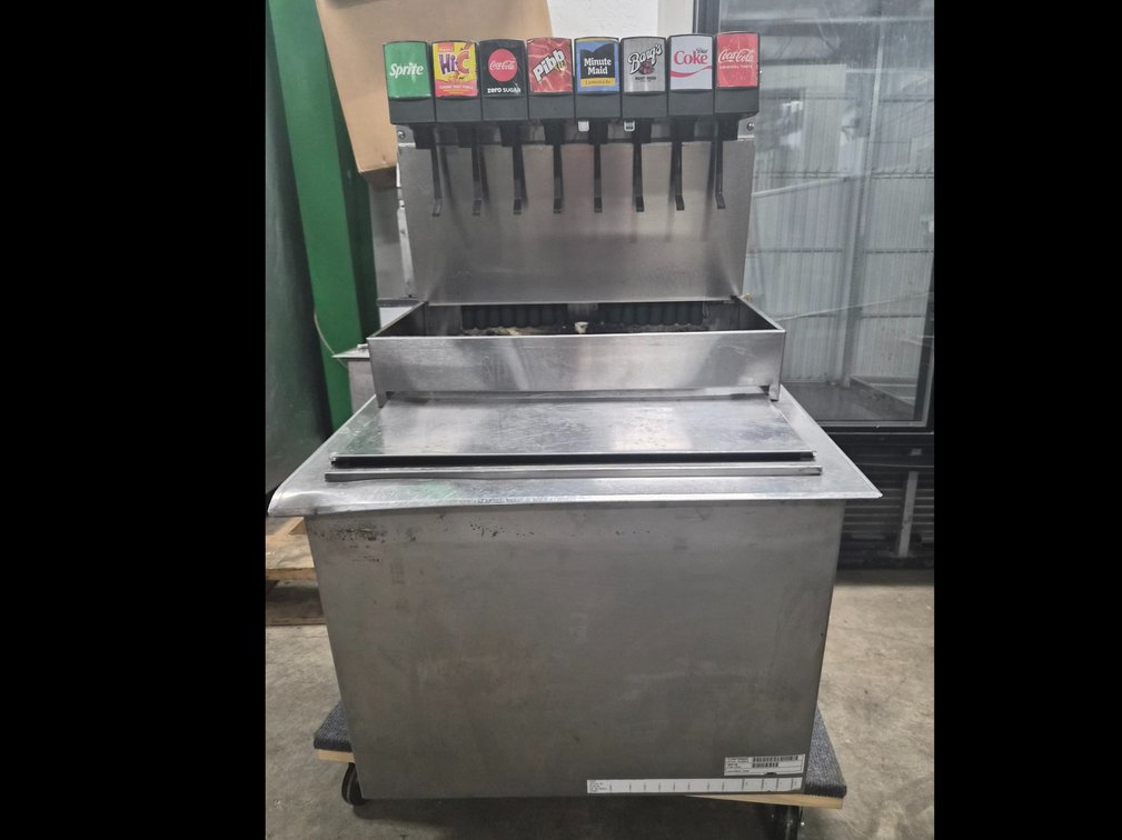 Fountain Machine And Ice Bin