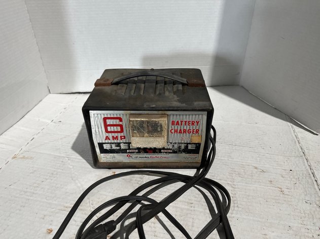 Image for (2) Schumacher 10A SE-40MA & 6A WS86 Battery Chargers