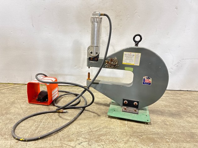 Image for Atlantic Air Tool Co. Pneumatic C-Frame Squeezer