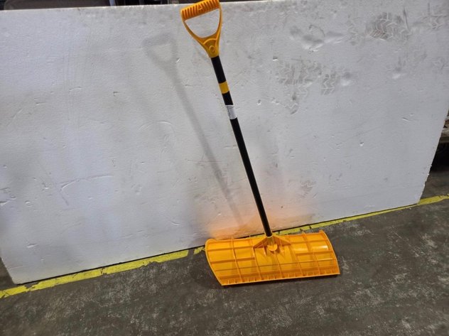 Image for Yellow Poly Snow Pusher