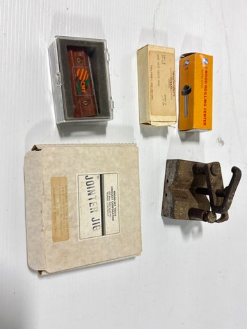 Image for Magna-Set Jointer Jig, Knife Hones, V-Block & Rolling Center