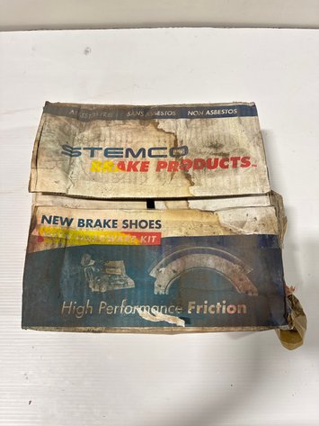 Image for Stemco Vista HP FF 4702 Brake Shoes with Hardware Kit
