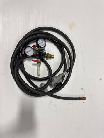 Image for Dual Gauge Gas Regulator Assembly with Hose
