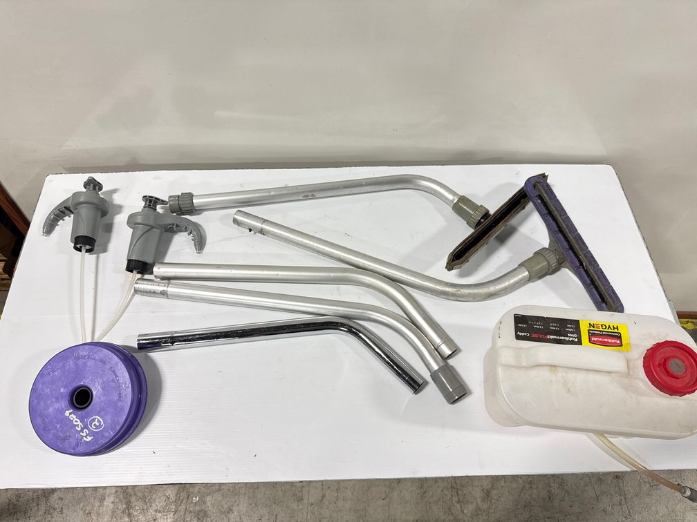 Rubbermaid Q966 PULSE Caddies & ProTeam Extractor Wands