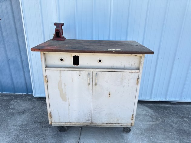 Image for Craftsman Rolling Workbench Cabinet with Vise