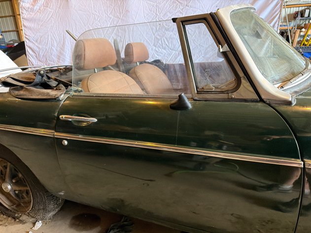 Image for 1977 MG MGB Roadster Convertible - No Title For Parts Only, Bill of Sale Only