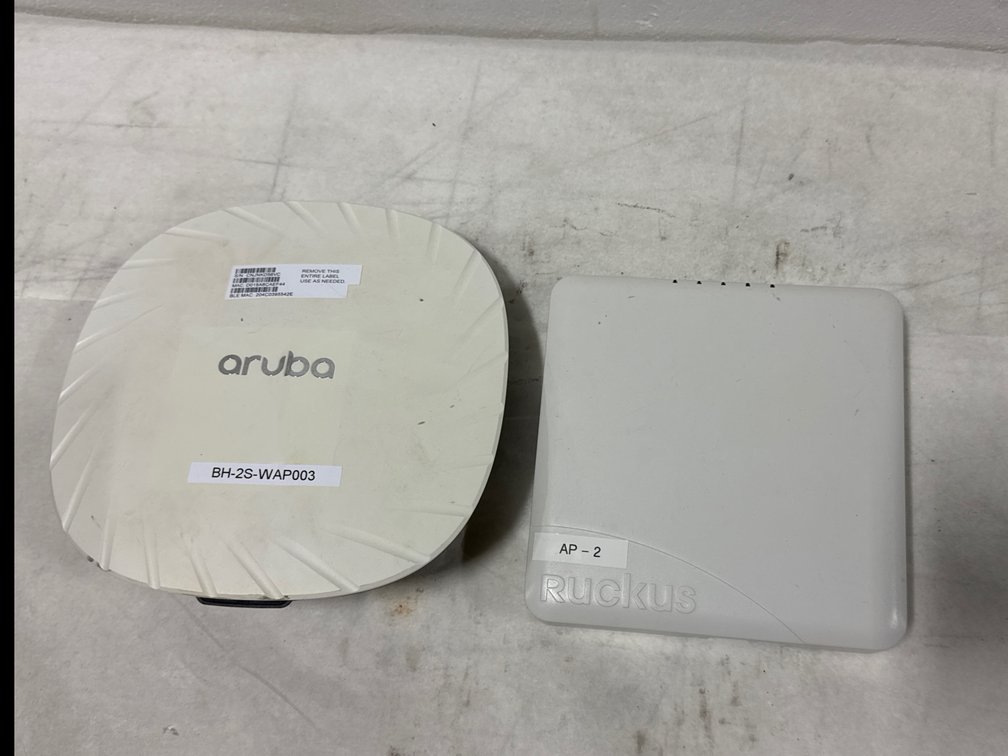 (2) Wireless Access Points - Aruba AP-515-US & Ruckus ZoneFlex R500