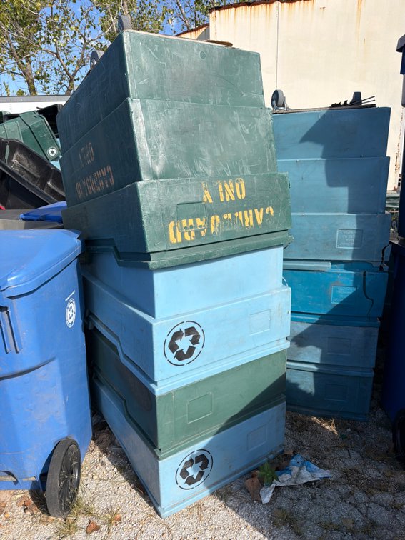Molded Polyethylene Bulk Material Handling Carts and Tilt Trucks