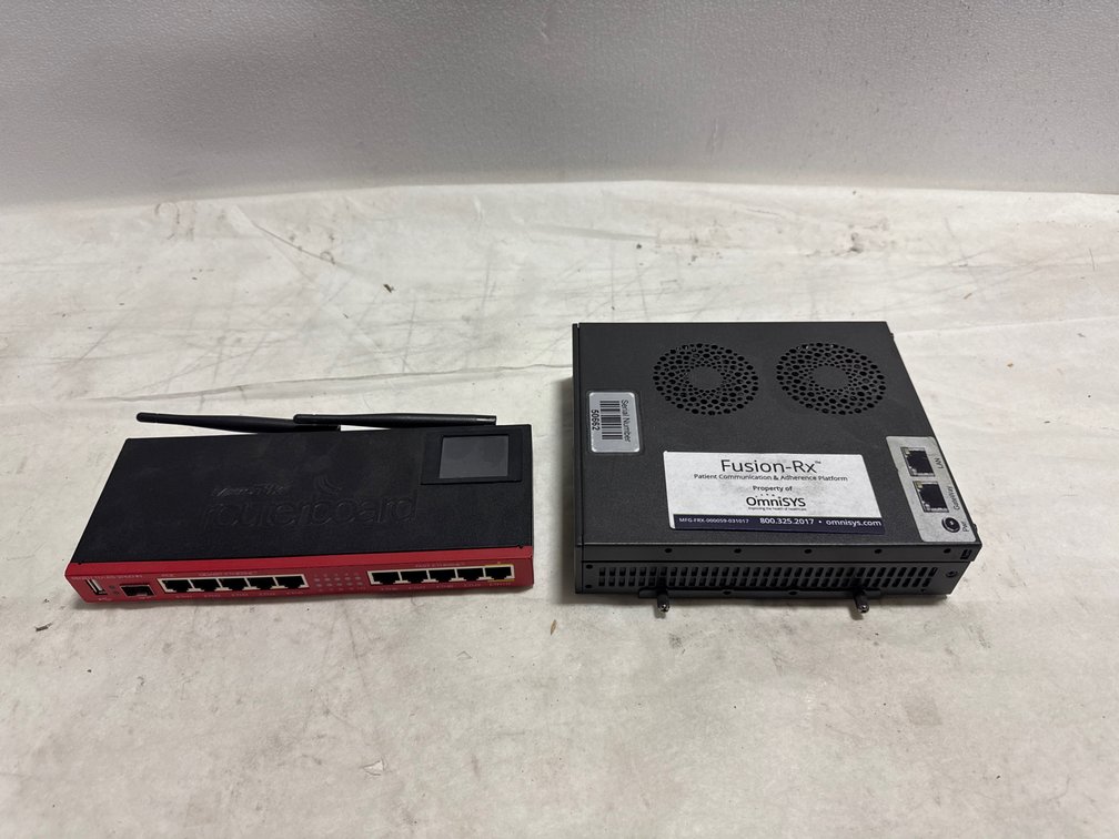 RB2011UiAS-2HnD-IN Router and DS81 Mini Desktop PC