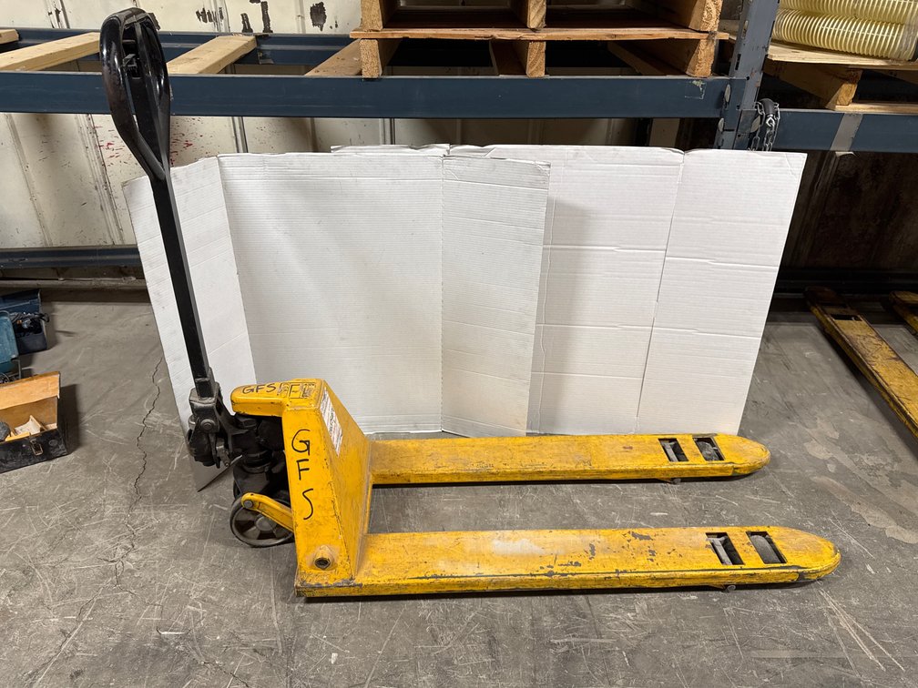 5,500 lb Manual Hydraulic Pallet Jack