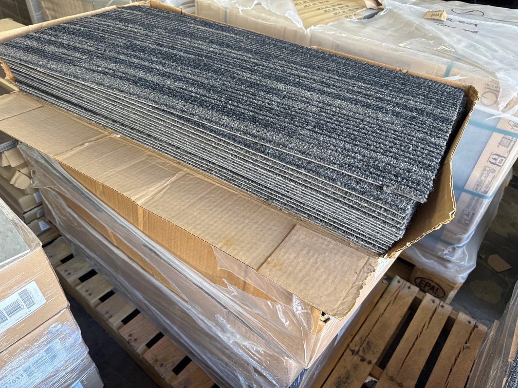 Mannington Mills INERT 18" x 36" Modular Carpet Planks