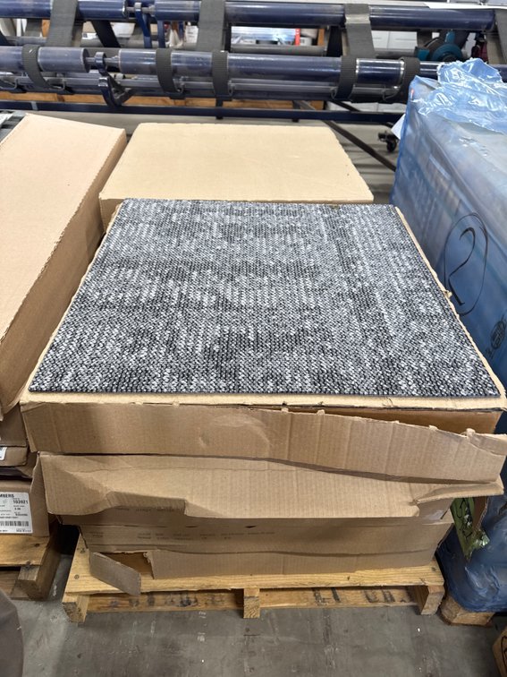 24" x 24" Modular Commercial Carpet Tiles, Speckled Gray