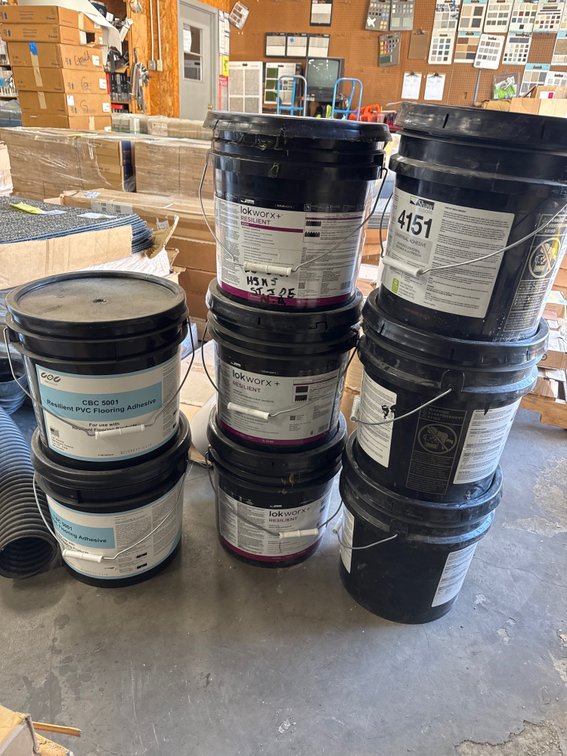 Commercial Resilient Flooring Adhesive 4-Gallon Pails