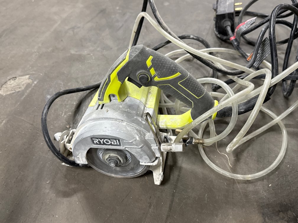 Ryobi TC401 4" Corded Handheld Wet/Dry Masonry and Tile Saw