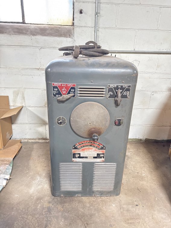 Lincoln Electric Idealarc 300 Dual Control AC-DC Welder