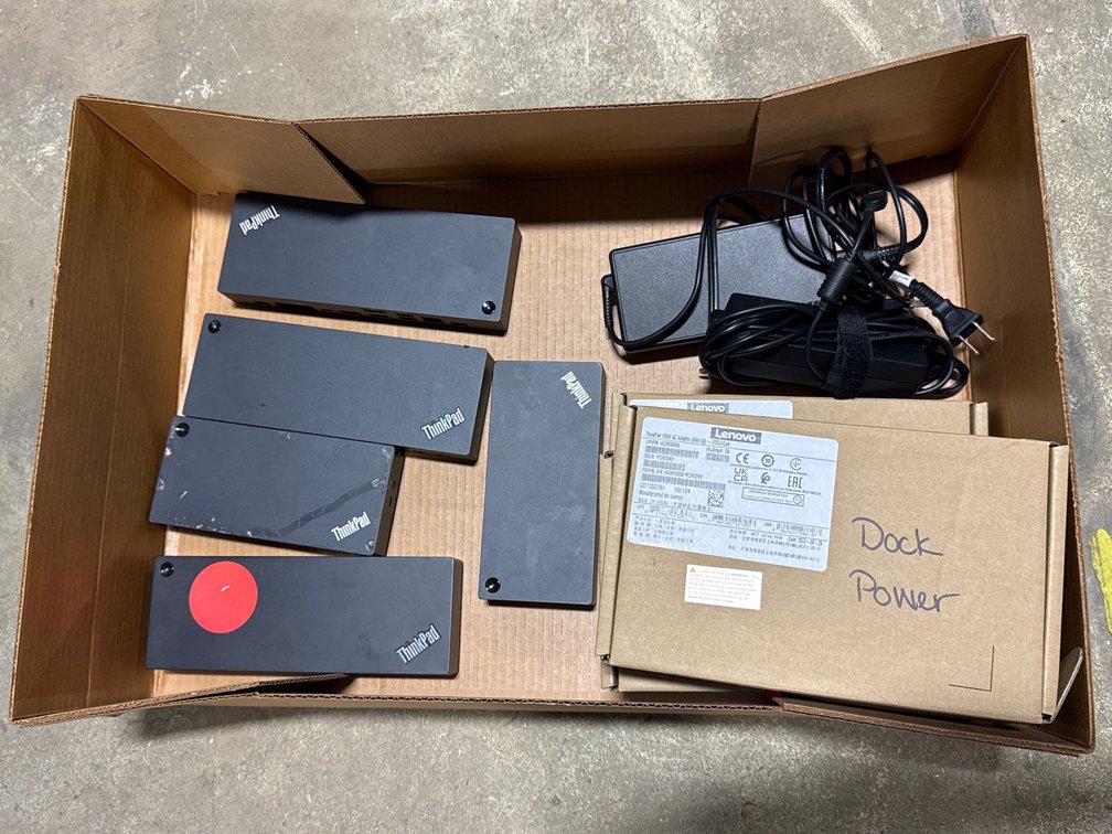Lenovo ThinkPad Thunderbolt 3 Docks Gen 2 Type 40AN w/ AC Adapters