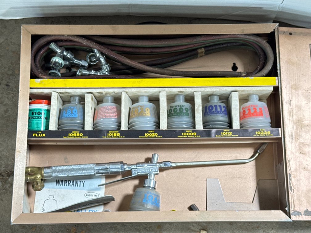 Eutectic Eutalloy Thermal Spray Torch Kit with Powders & Metal Case