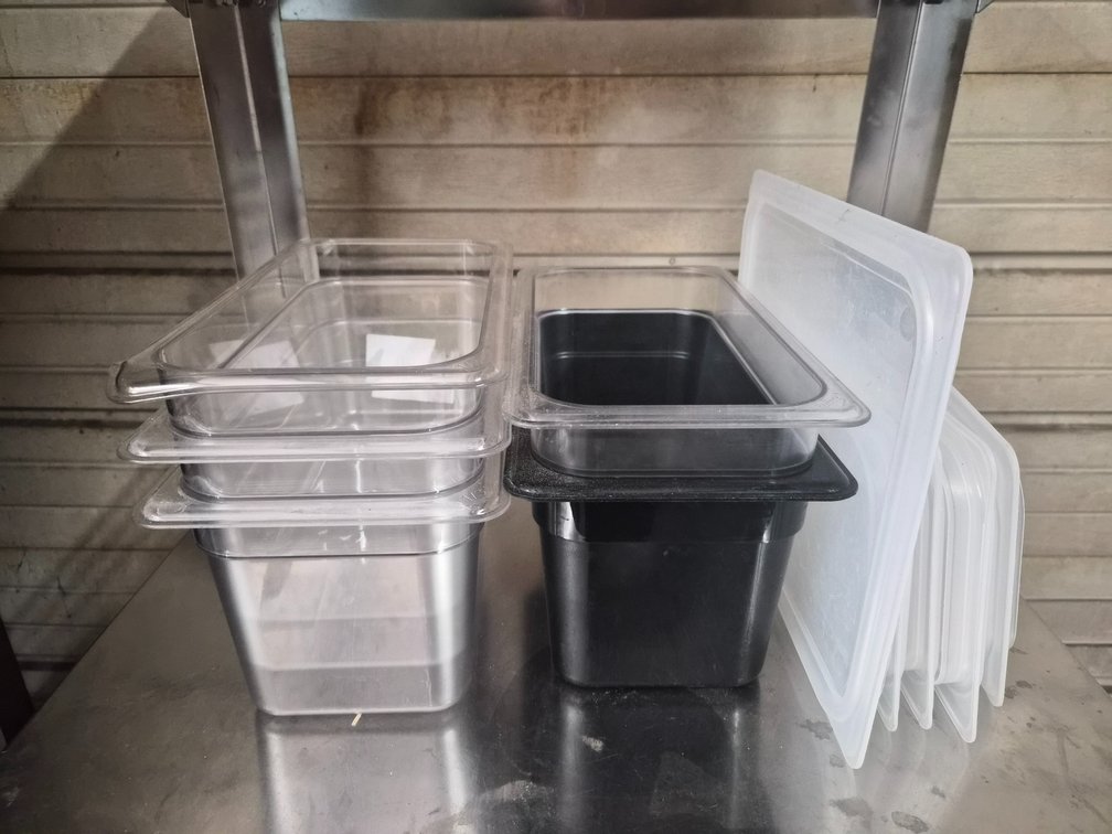 Food Pans and Lids