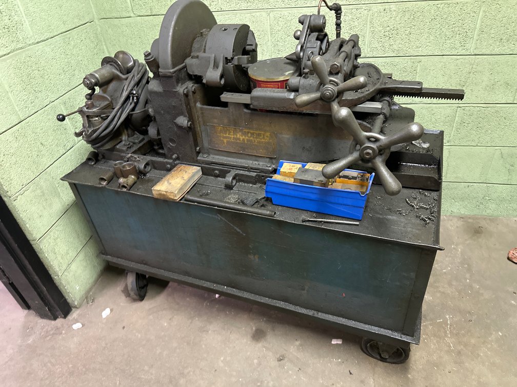 Beaver Model-A Heavy Duty Pipe & Bolt Threading Machine on Mobile Base