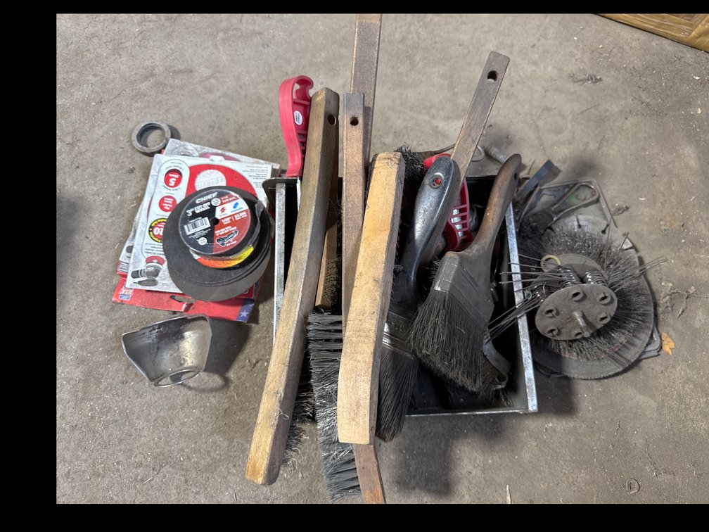 Wire Scratch Brushes, Paintbrushes, Cut-Off Wheels,