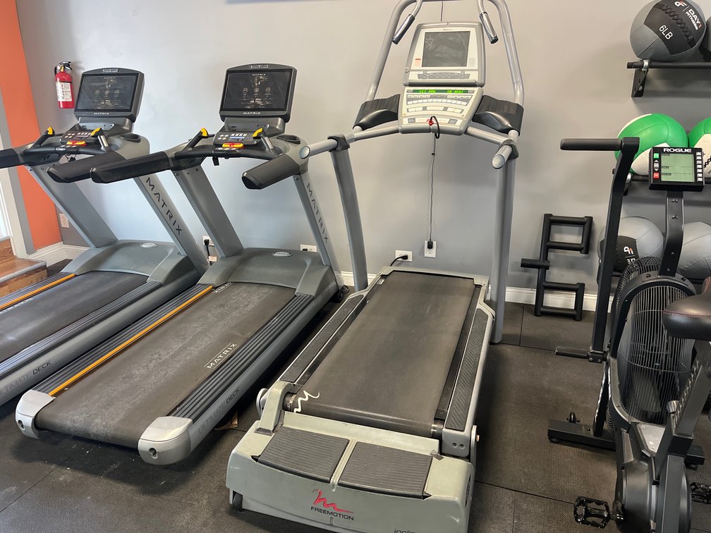 Free Motion DRV5 Incline Treadmill 