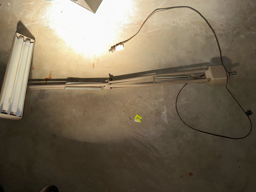 Work Light w/ 250V Power Cable 