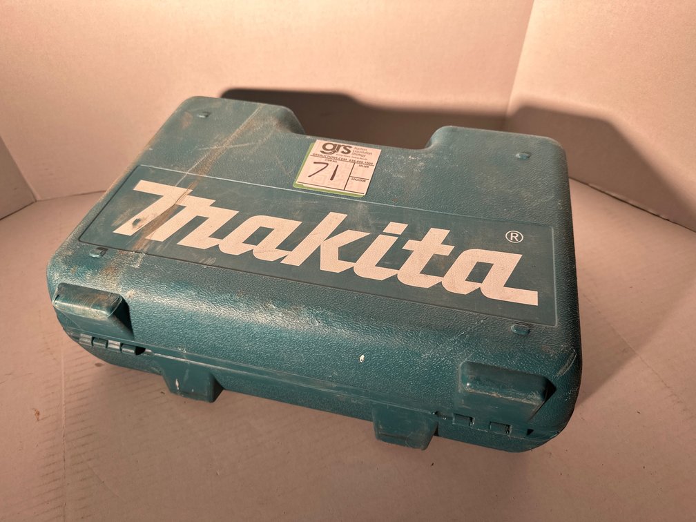 Makita Angle Grinder 