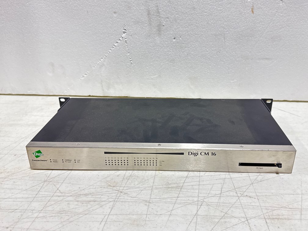 Digi CM 16-Port 1 U Rack Mountable Console Server