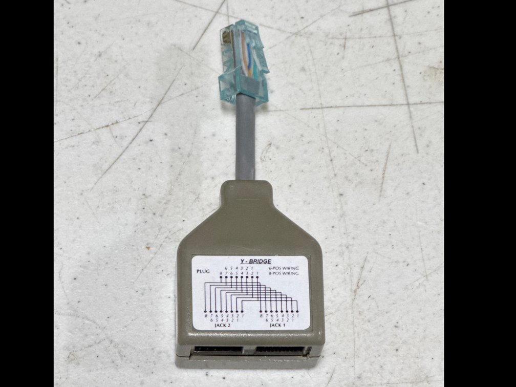 Y-Adapter Bridges All Jack Pairs