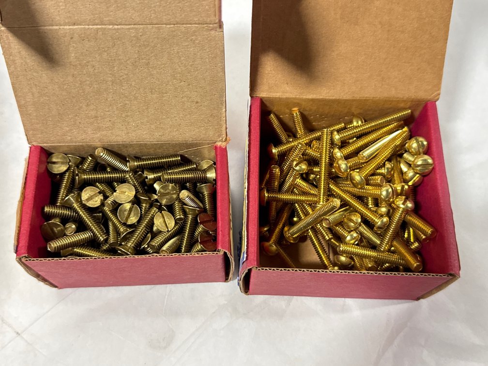 (20) Machine Screws Round slot