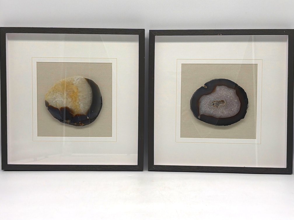 Framed polished geodes